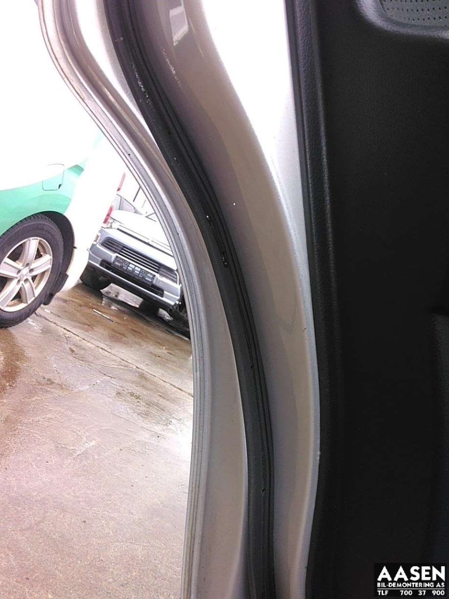 Dør venstre bak til Toyota RAV4 2009-2013 (Type III, Fase 2)  (6700442121|67004-42121|)