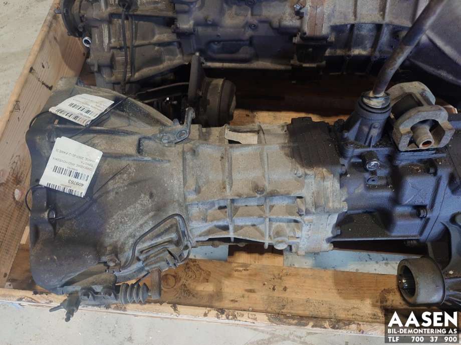 Girkasse 4WD hovedkasse til Toyota Hiace 2007-2012 (Fase 3) (3303026A60|3303026A62|)