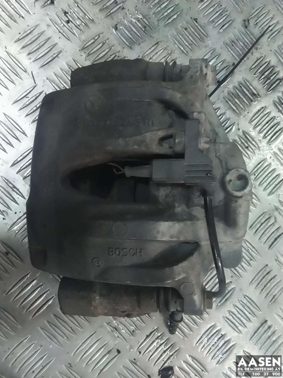 Bremsecaliper høyre foran til Mercedes E-Klasse, 2002-2006 (Fase 1) (W211) (W211) (A 002 420 42 83)