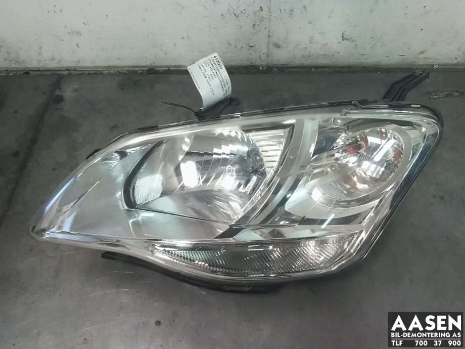 Frontlykt venstre halogen til SsangYong Korando, 2011-2013 (Type III)