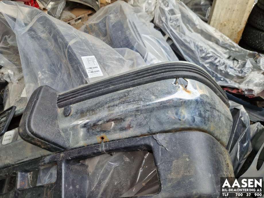 Støtfanger foran til Chevrolet Suburban 1992-2001