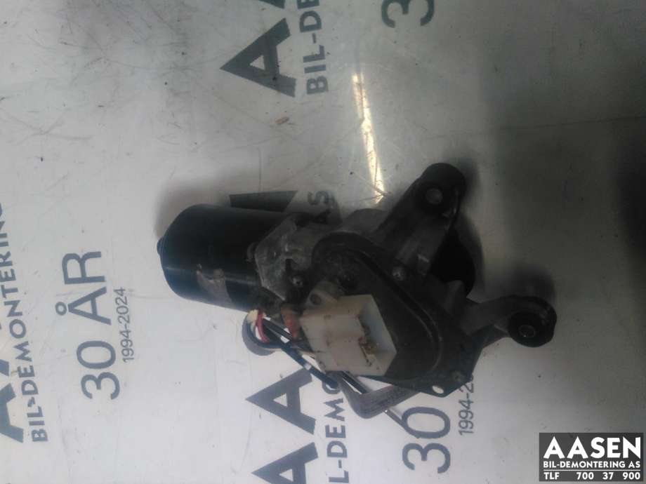 Viskermotor frontrute til Nissan King Cab 2002-2011 (Fase 2) (D22/NP300) (D22/NP300)