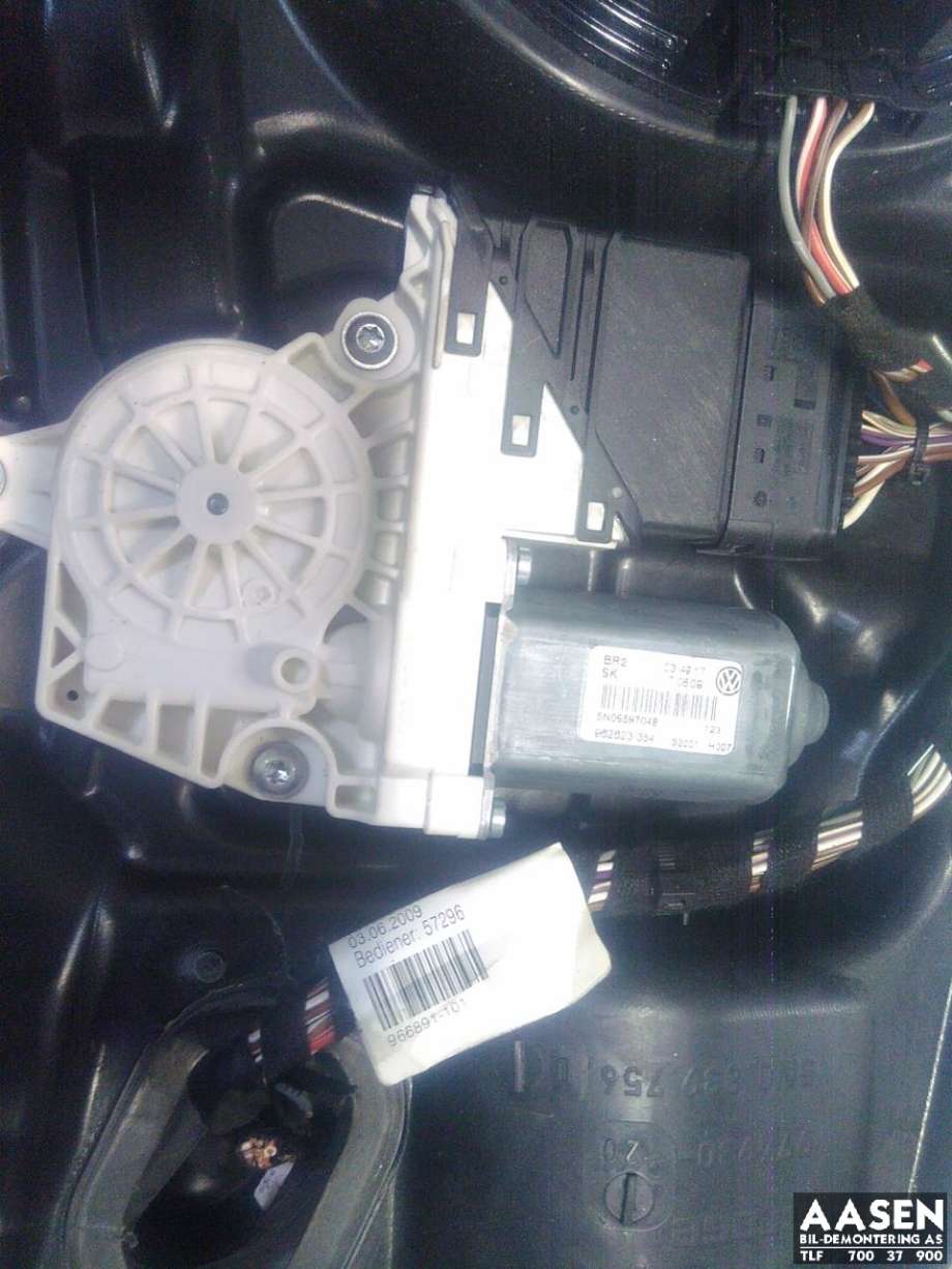 Ruteheis høyre bak til VW Tiguan 2007-2011 (Type I, Fase 1)  (5N0 839 462 A|)