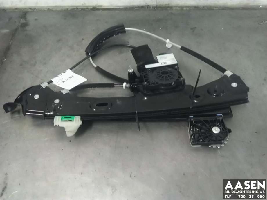 Ruteheis høyre foran til BMW M4, 2021-->> (G82/G83) (G82/G83) (51 33 5 A2A 962)