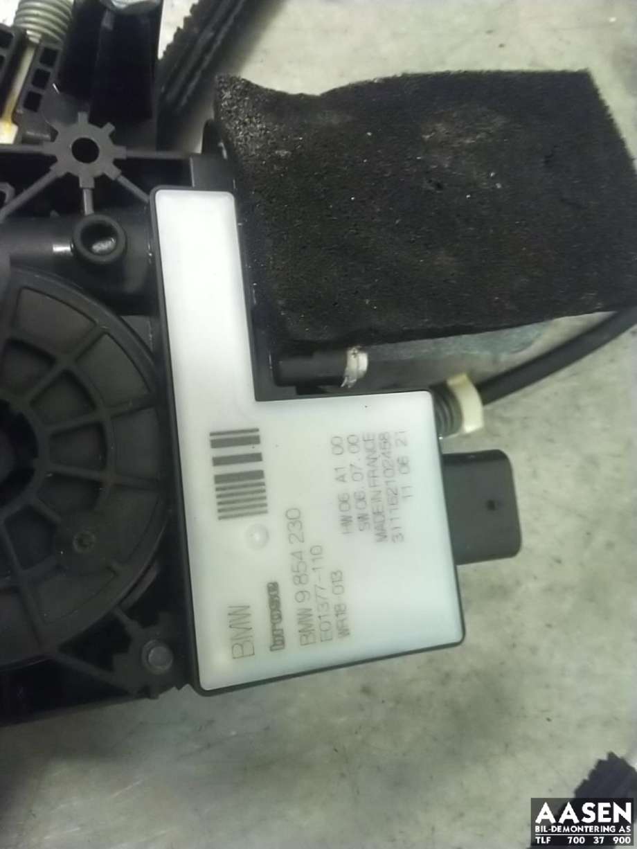 Ruteheis høyre foran til BMW M4 2021-->> (G82/G83) (G82/G83) (51 33 5 A2A 962|61 35 9 854 230|)