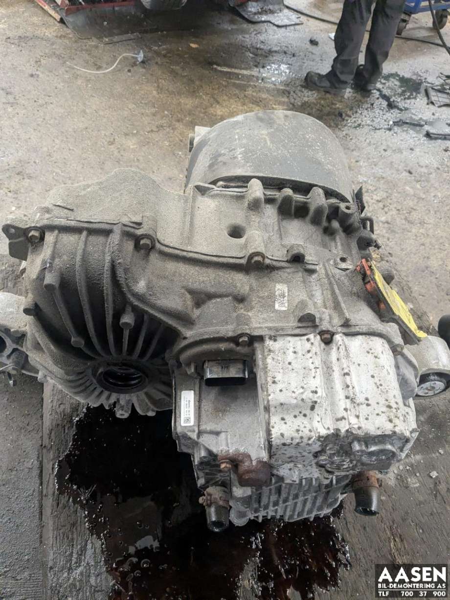 Motor elbil bak til Tesla Model S 2013-2016 (Fase 1) (L2S|1037000-00-F|)