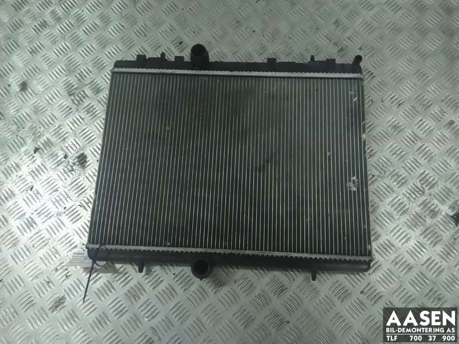 Radiator (automat gir) til Peugeot 3008, 2009-2016 (Type I)  (98 004 823 80)