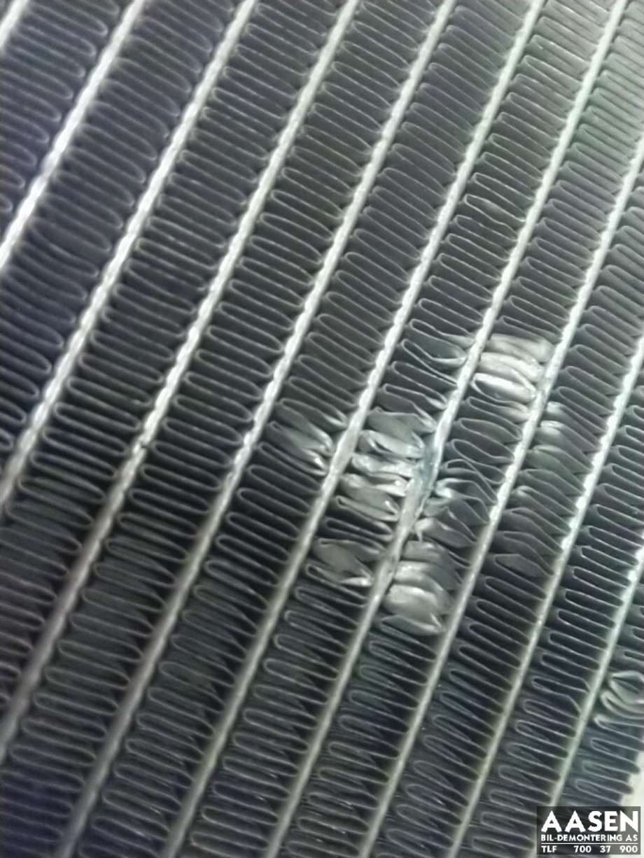 Radiator (automat gir) til Peugeot 3008 2009-2016 (Type I)  (98 004 823 80|16 108 241 80|)