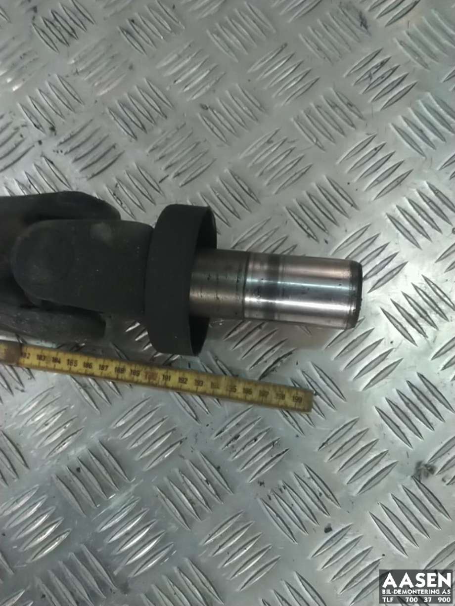 Mellomaksel bakre til Toyota Hiace 1996-2001 (Fase 1)  (3712026280|)