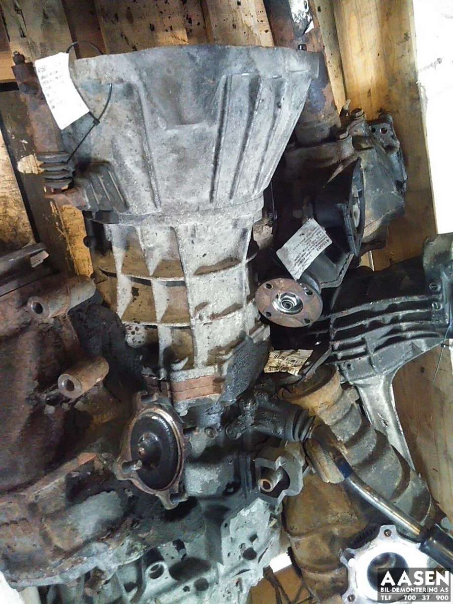 Girkasse 4WD komplett til Toyota Hiace 1996-2001 (Fase 1)  (330302F120|)