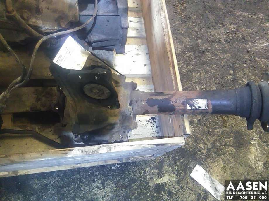 Kardang klokke foran til Toyota Hiace, 1996-2001 (Fase 1)  