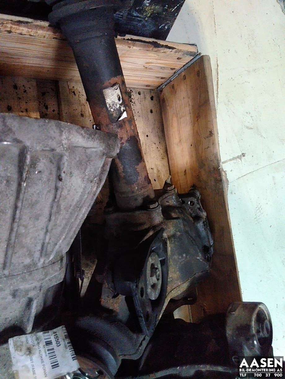 Kardang klokke foran til Toyota Hiace 1996-2001 (Fase 1)
