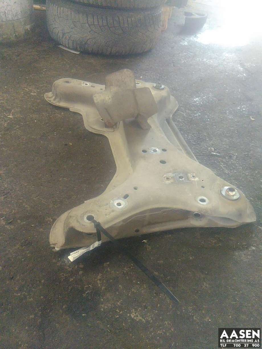 Travers foran hoved til Opel Vivaro B 2014-2019  (93868598|93459571|)