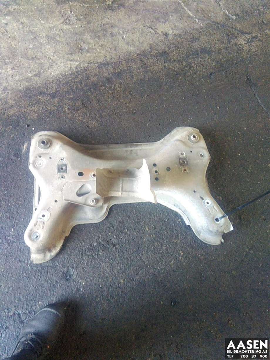 Travers foran hoved til Opel Vivaro B 2014-2019  (93868598|93459571|)