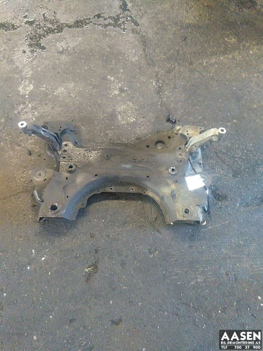 Travers foran hoved til Peugeot Partner 2019-->> (Type III)  (96 770 718 80|)