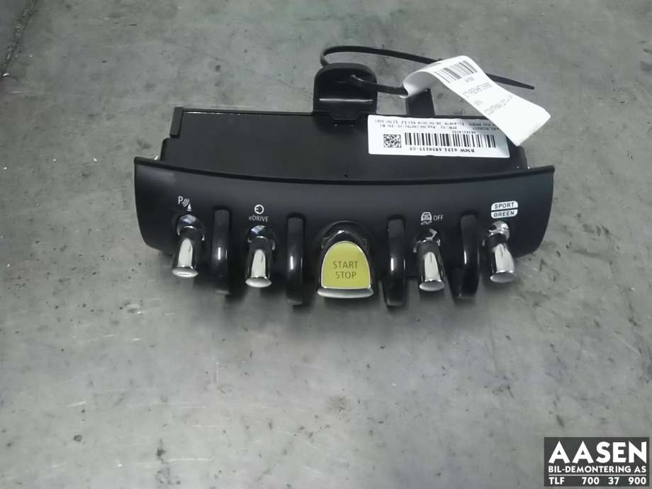 Bryter start/stopp til Mini Countryman, 2017-2023 (F60) (F60) (61 31 6 838 213)