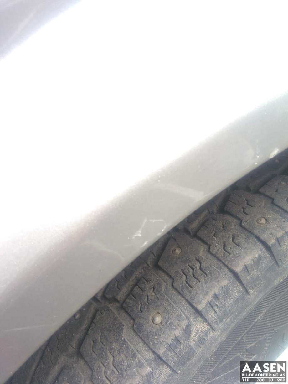 Skjerm høyre foran til Mercedes Vito/Viano 2004-2010 (Fase 1) (W639) (W639) (A 639 630 54 07|)