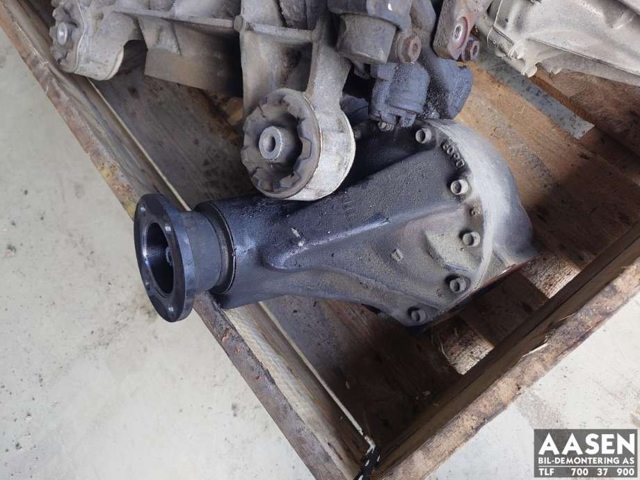 Kardang klokke foran til Isuzu D-Max 2007-2012 (Type I)  