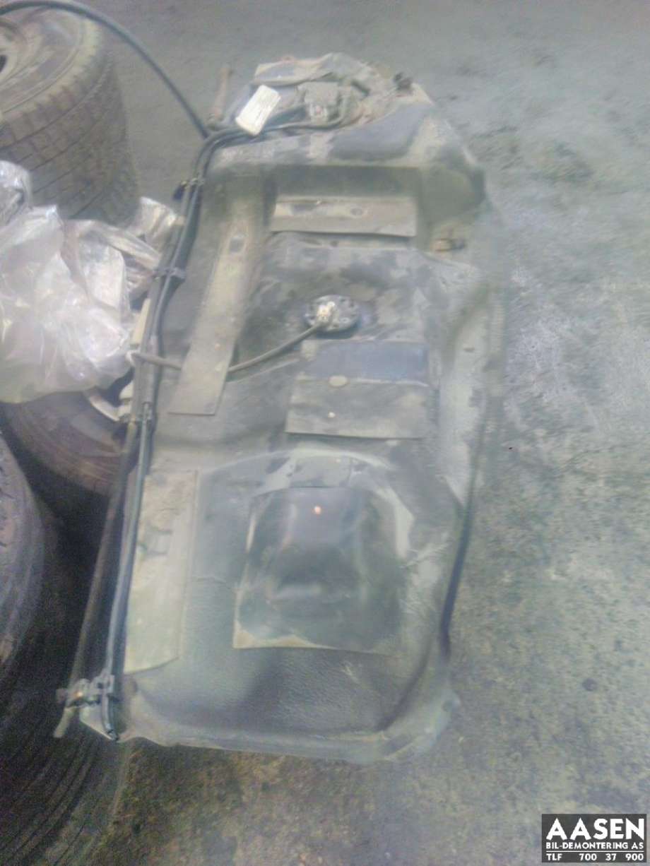 Bensintank til Toyota RAV4, 2009-2013 (Type III, Fase 2)  (7700142201)