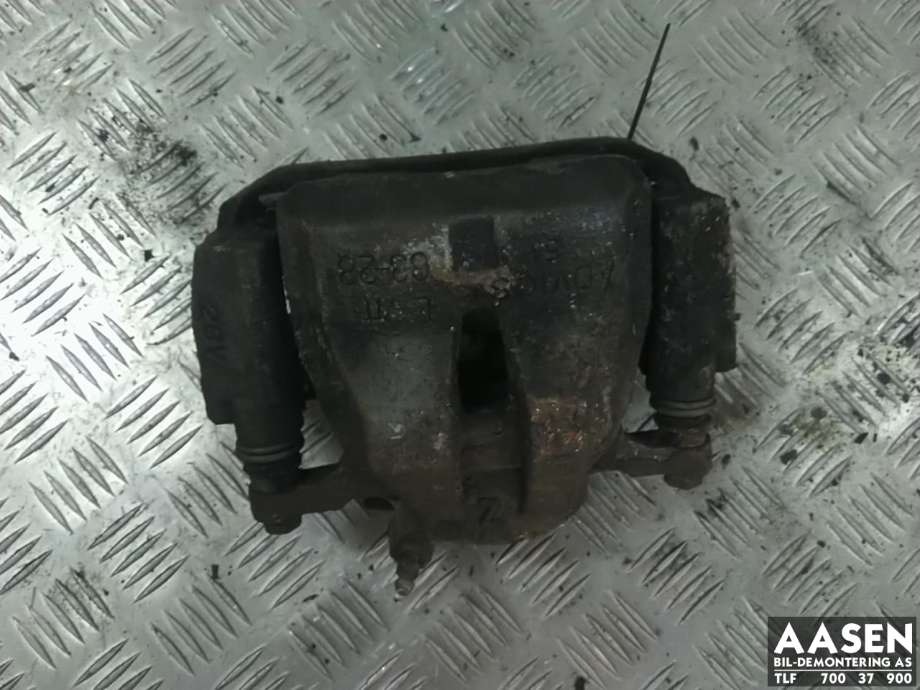 Bremsecaliper venstre foran til Toyota RAV4 2009-2013 (Type III, Fase 2) (4775042091|)
