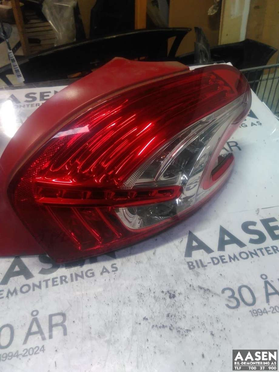 Baklykt høyre til Peugeot 208 2012-2019 (Type I)