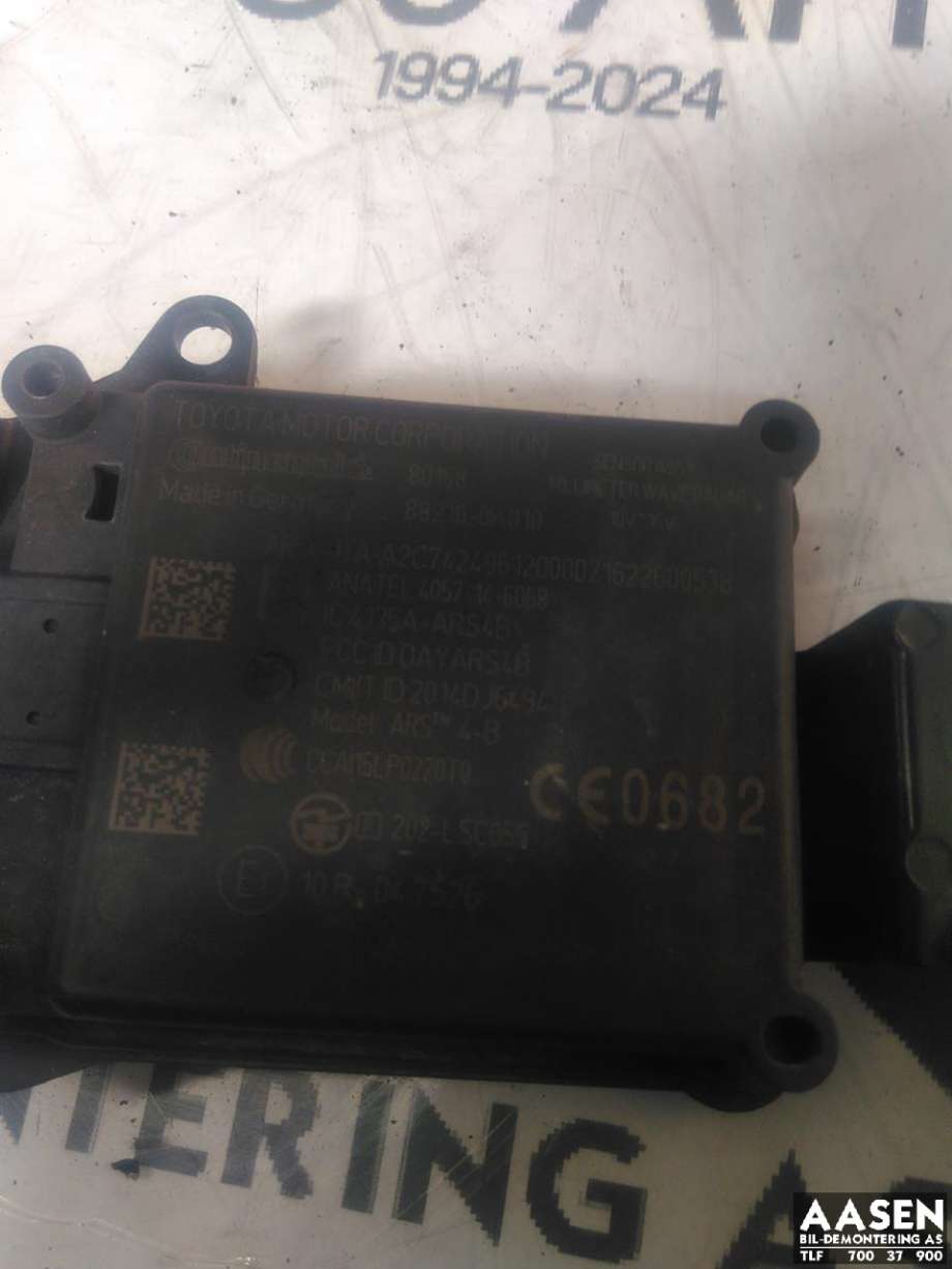 Sensor radar til Toyota Hilux 2016-2020  (882100K010|)