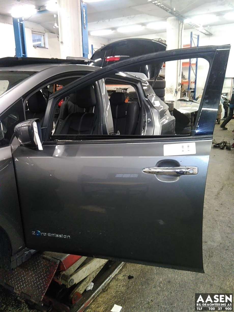 Dør venstre foran til Nissan Leaf 2018-->> (Type II) (H01015SLMA|)