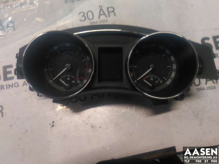 Instrumentpanel til Škoda Superb, 2008-2015 (Type II) (3T1 920 841 J)