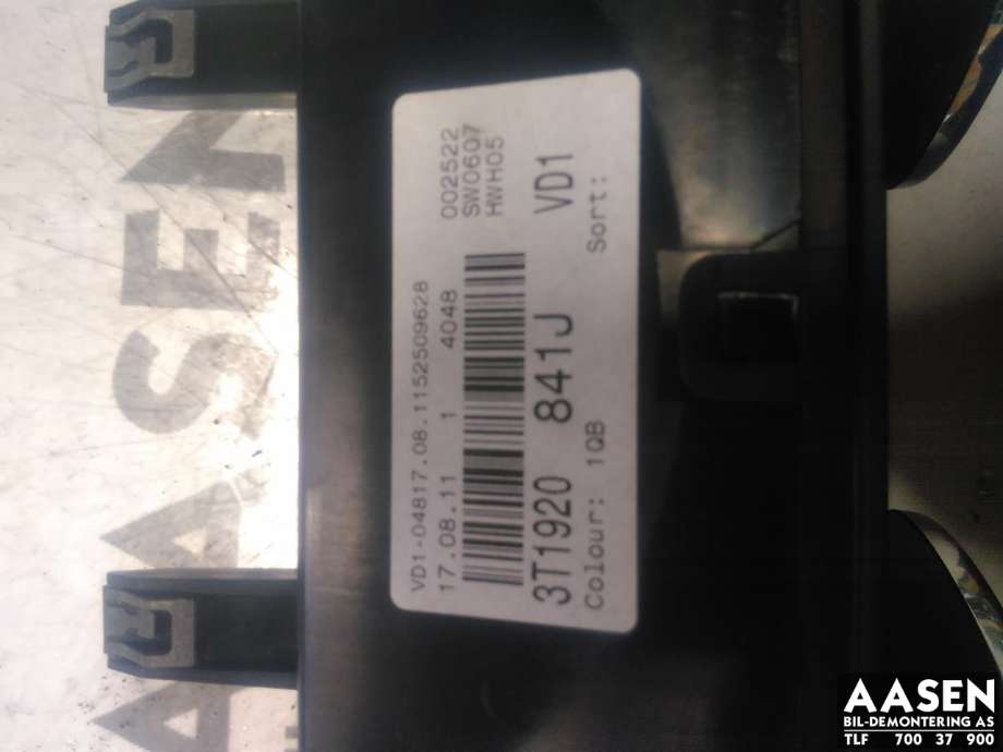 Instrumentpanel til Škoda Superb 2008-2015 (Type II)  (3T1 920 841 J|)