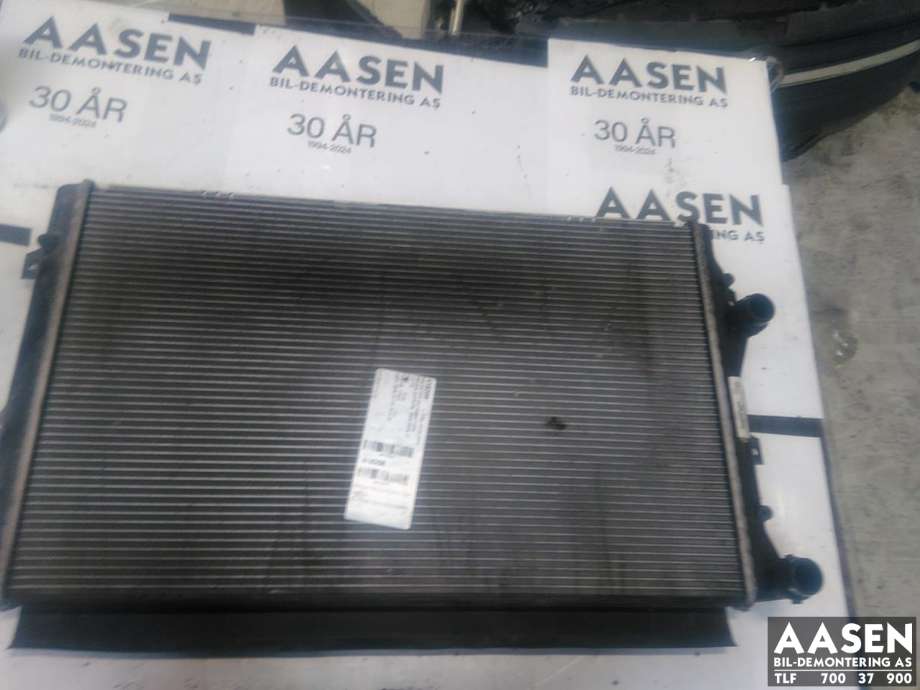Radiator (automat gir) til Škoda Superb 2008-2015 (Type II)  (5K0 121 251 F|5K0 121 253 H|)