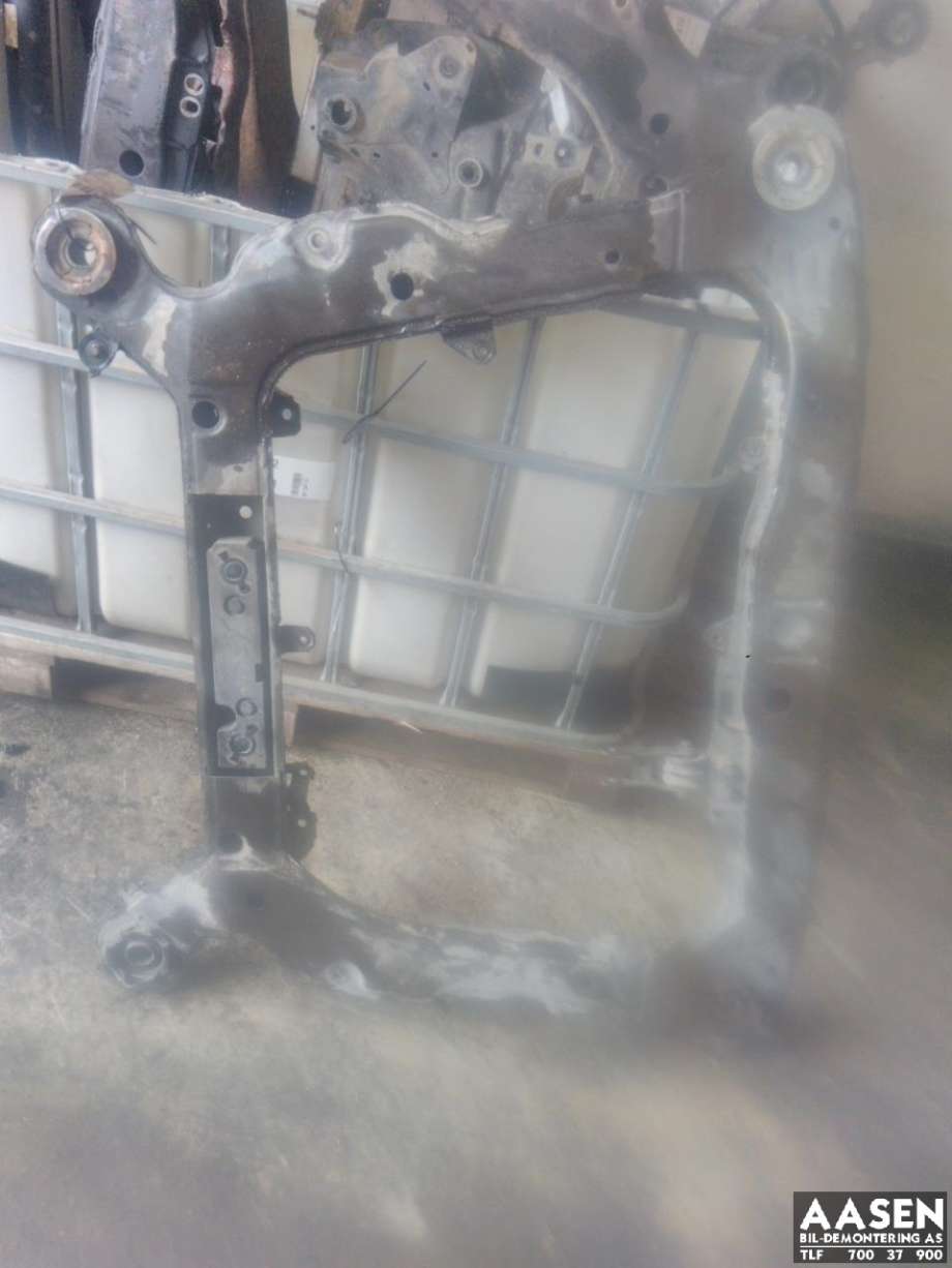 Travers foran hoved til Volvo XC70 2005-2007 (Type I, Fase 2)