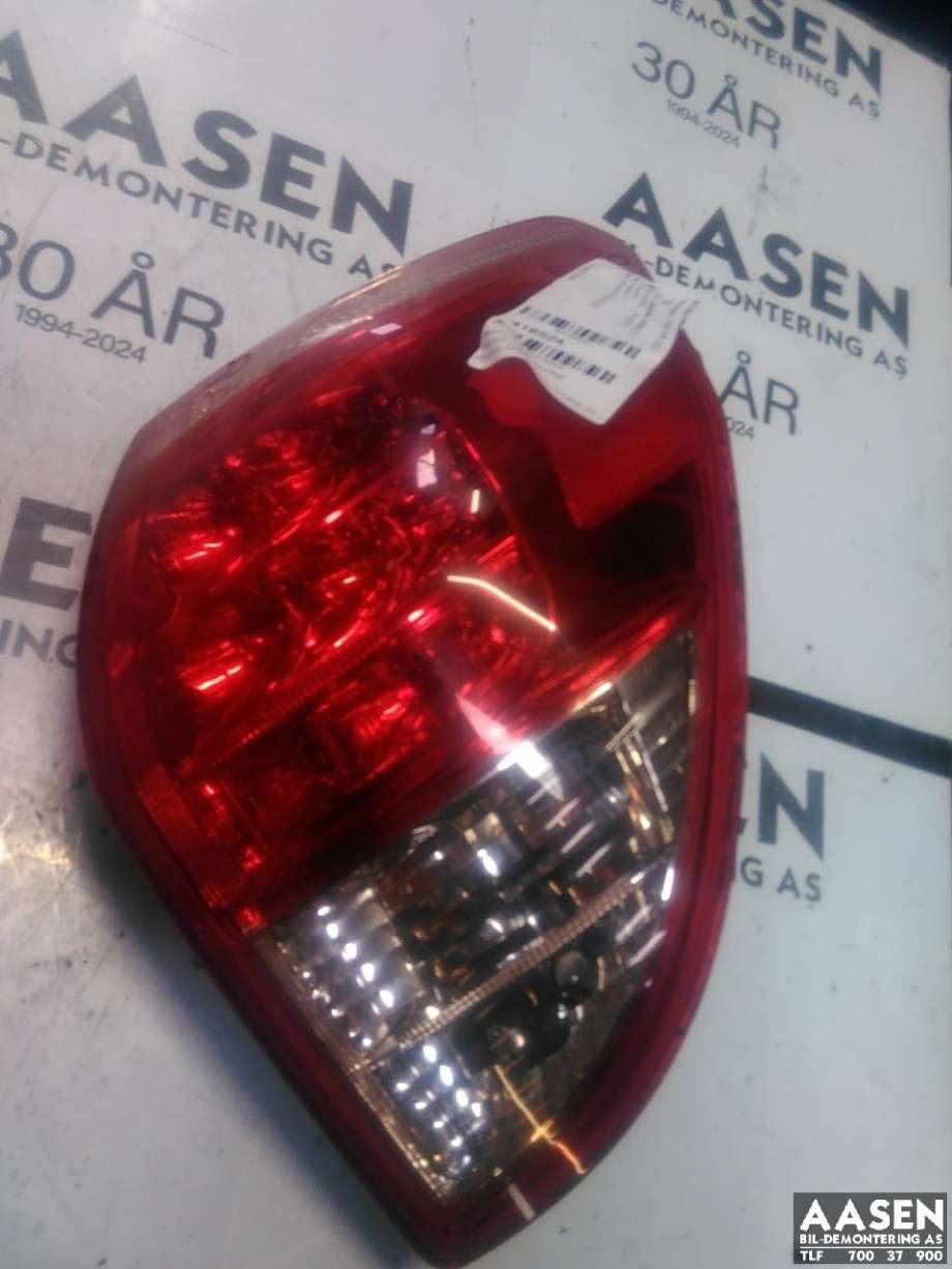 Baklykt høyre til Toyota RAV4, 2006-2009 (Type III, Fase 1)  (8155142091)