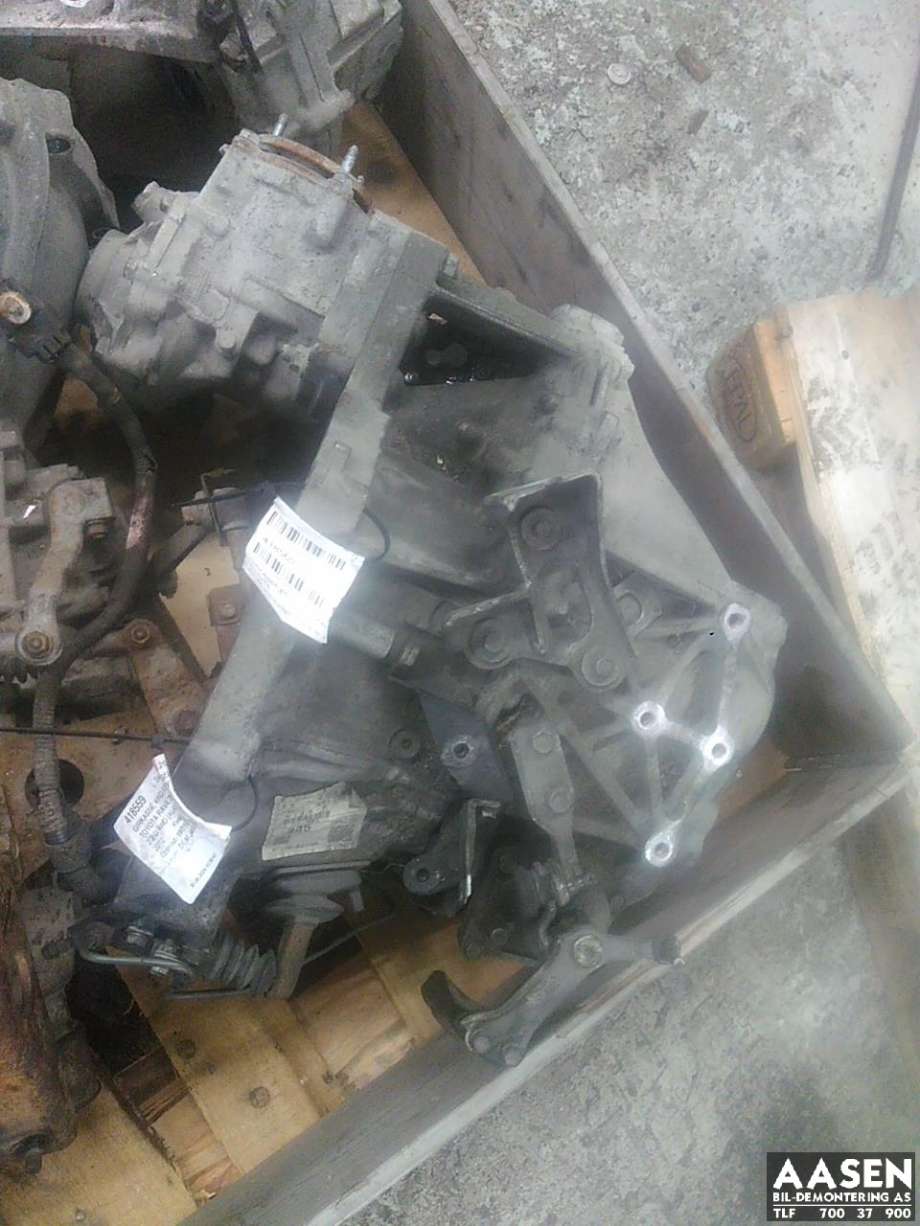 Girkasse 4WD hovedkasse til Toyota RAV4, 2009-2013 (Type III, Fase 2)  (3030042200)