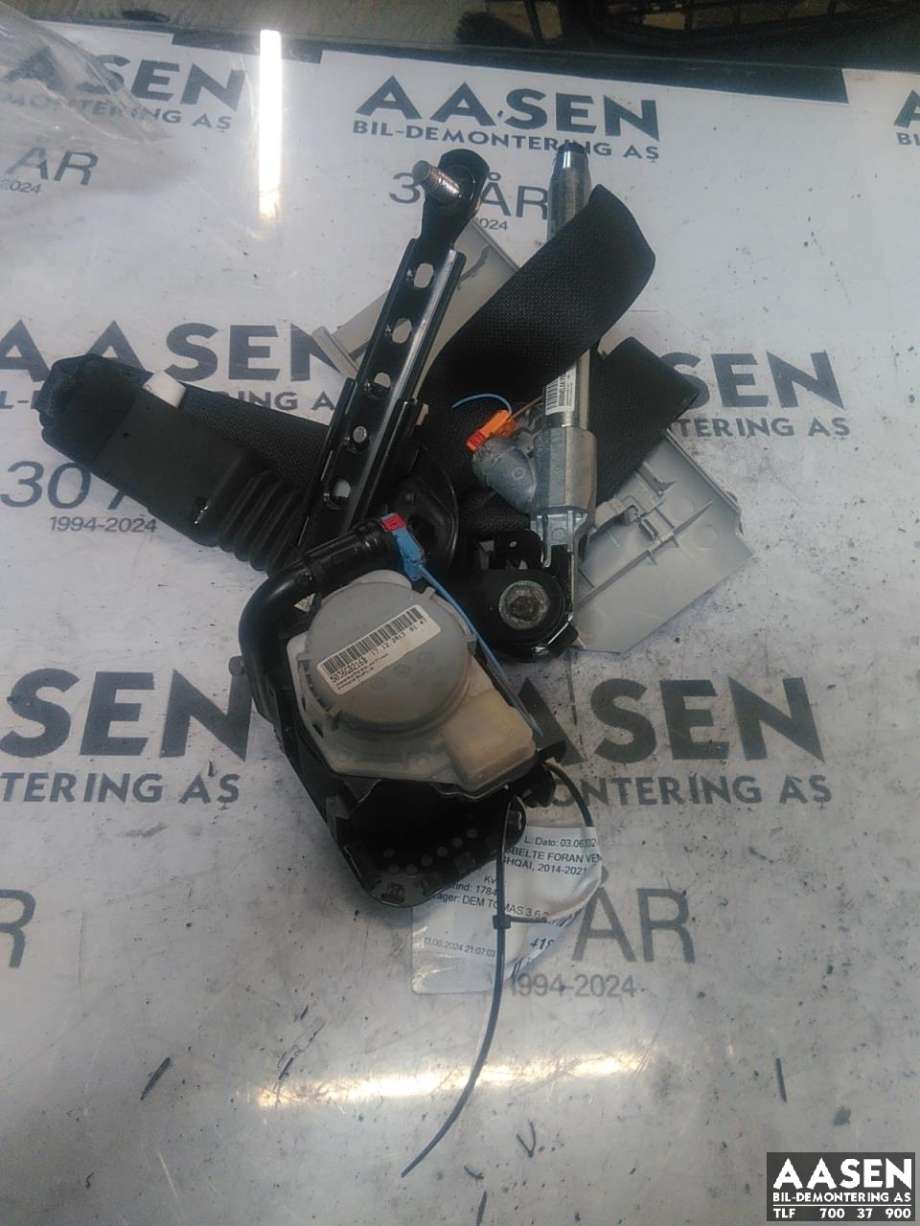 Sikkerhetsbelte foran venstre til Nissan Qashqai, 2014-2021 (Type II)  (868854EL1A)