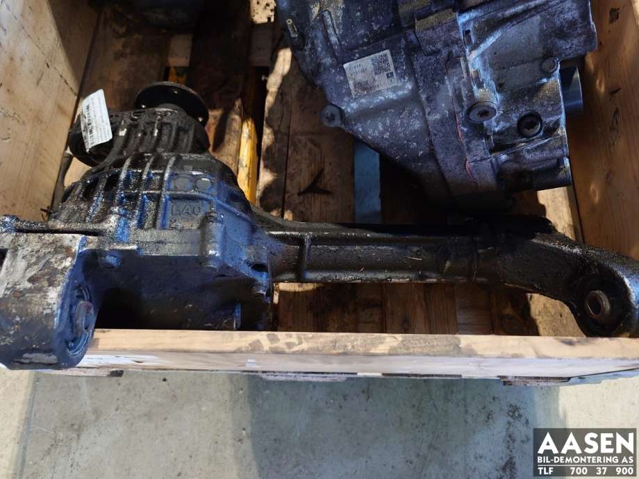 Kardang klokke foran til Nissan Navara 2005-2010 (Fase 1) (D40) (D40) 