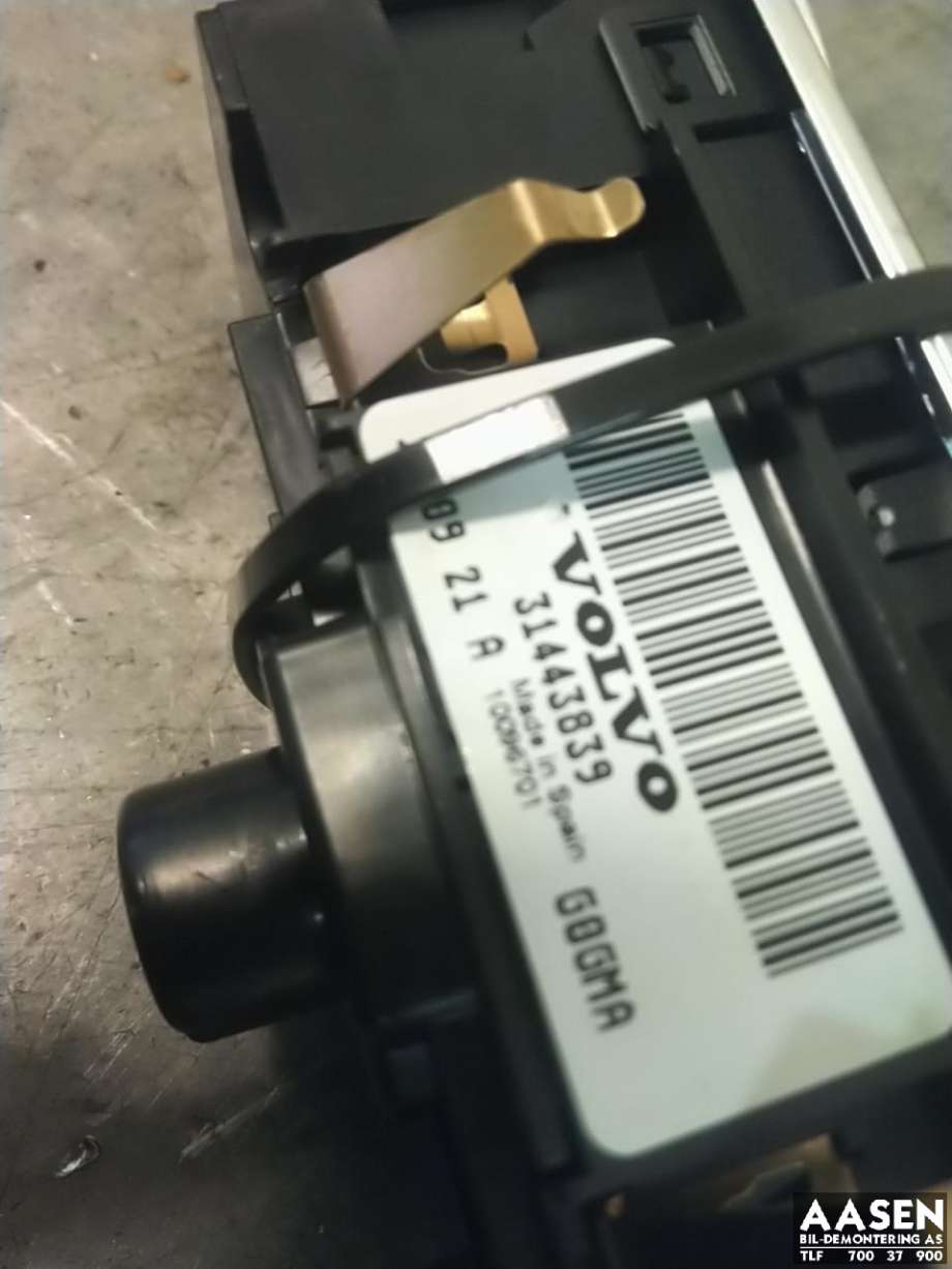 Bryter lys til Volvo V60/V60 CC 2013-2018 (Type I, Fase 2)  (31443839|)