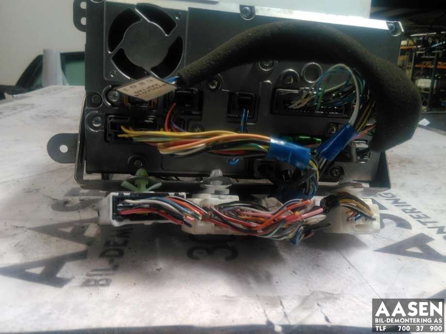 Bilstereo til Citroën C-Crosser 2007-2012 (8750A139|)