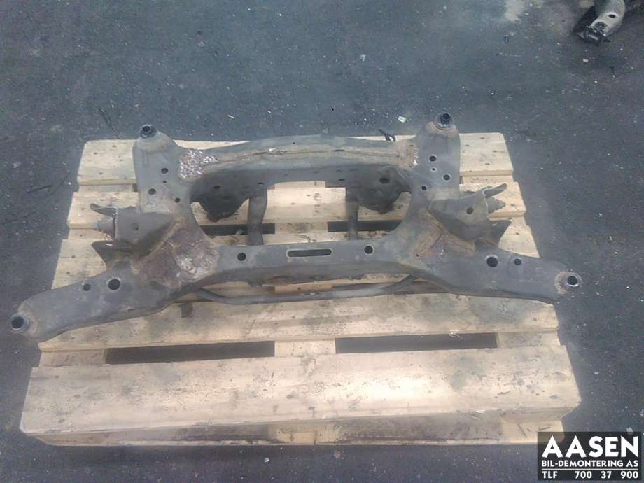 Travers bak til Nissan Qashqai 2010-2014 (Type I, Fase 2) (55401JD01A|)