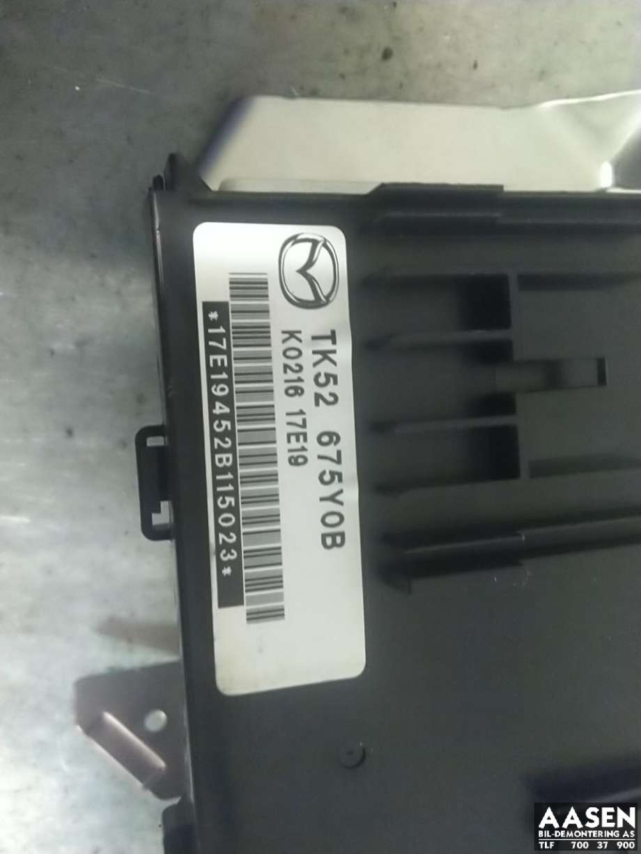 Styreenhet comfort (BCM) til Mazda 3 2016-2019 (Type III, Fase 2)  (TK52 675Y0B|K0216 17E19|)
