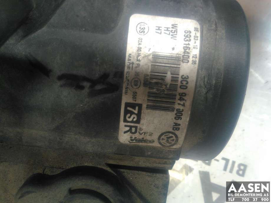 Frontlykt høyre halogen til VW Passat 2005-2010 (B6) (B6) (3C0 941 006 AA|)