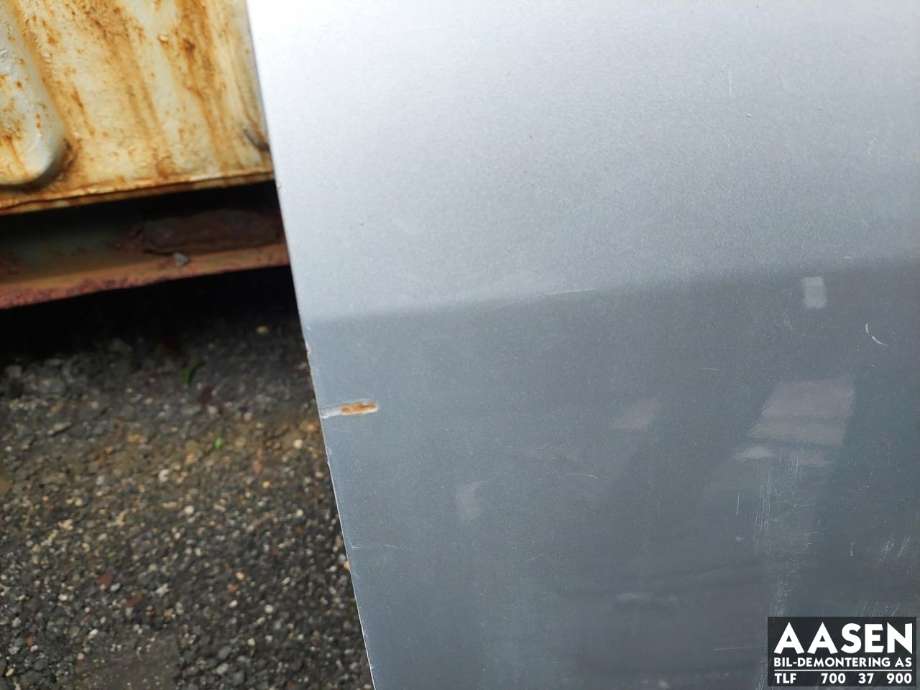 Dør høyre foran til VW Transporter / Caravelle 2003-2009 (Fase 1) (T5) (T5) (7E0 831 056 F|7LA 831 056|)