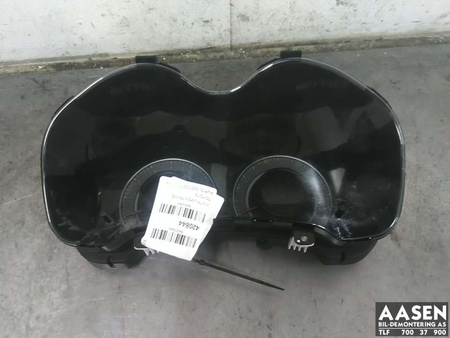 Instrumentpanel til Toyota Auris, 2007-2010 (Type I, Fase 1)  (83800-02L52)