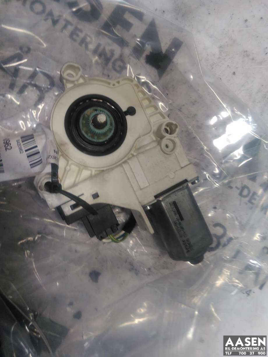 Ruteheis, kun motor, venstre foran til Audi A6, 2005-2008 (Type III, Fase 1) (C6) (C6) (4F0 959 801 D)