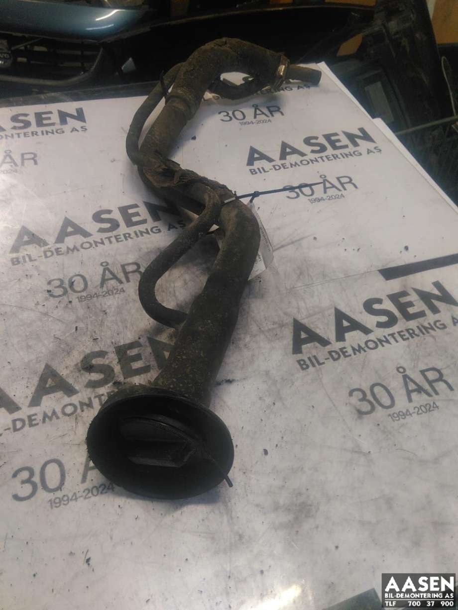 Dieseltank påfyllingsrør til Nissan Navara 2005-2010 (Fase 1) (D40) (D40)