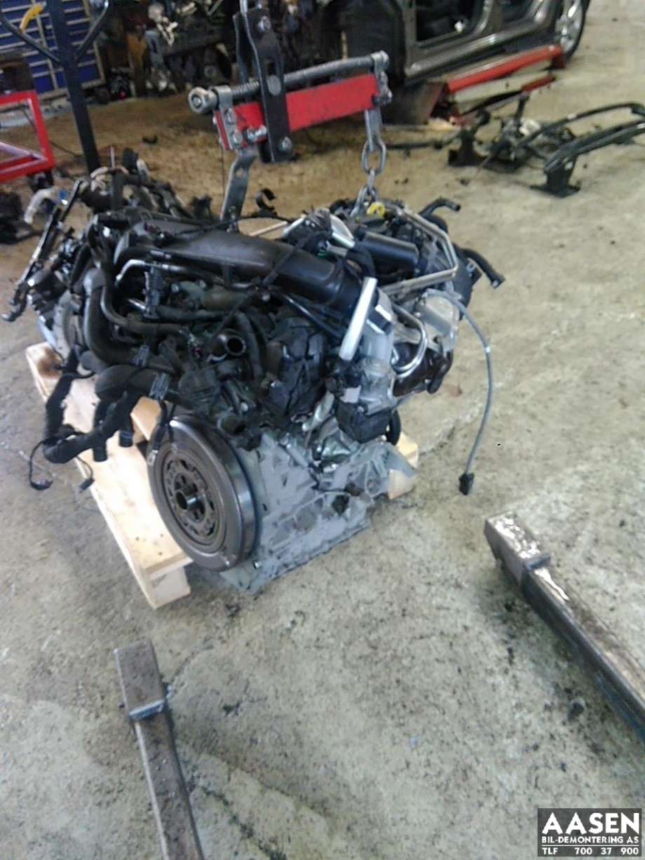 Motor hybrid bensin del til VW Golf VII 2012-2017 (Fase 1)  (CUKB|04E 100 099 A|04E 100 099 AX|)
