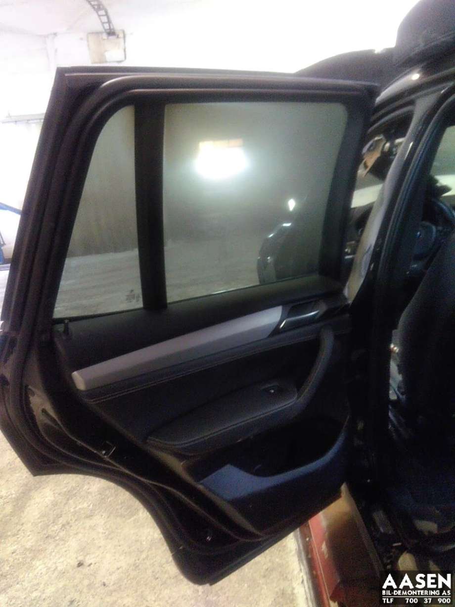 Dør venstre bak til BMW X3 2010-2017 (F25) (F25) (41 52 7 238 695|)