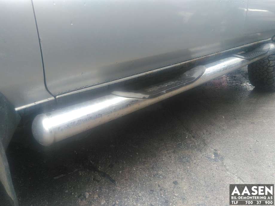 Stigtrinn/stigbrett til Toyota Land Cruiser 120 2002-2009