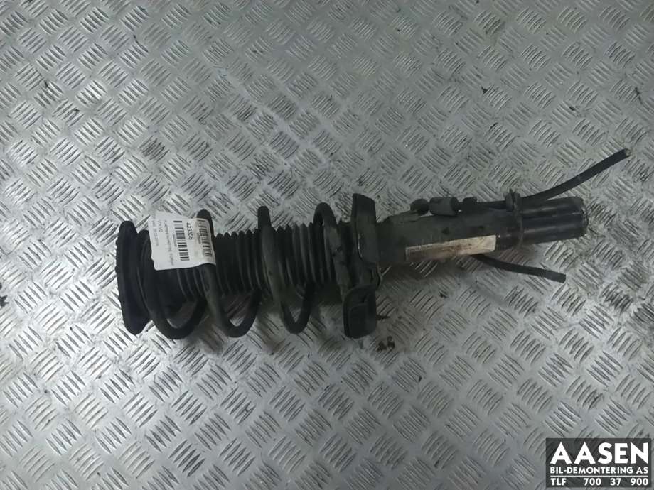 Fjærbein høyre foran til Volvo V40, 2012-2019  (31317922)