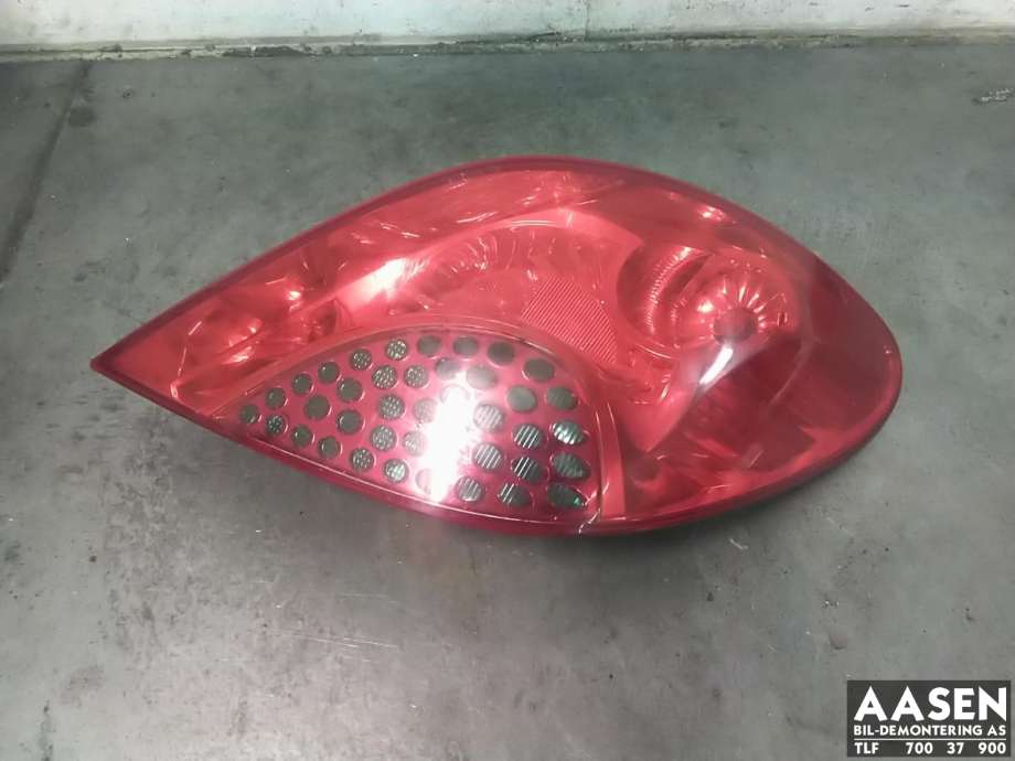 Baklykt høyre til Peugeot 207 2006-2012 (6351 Y7|)