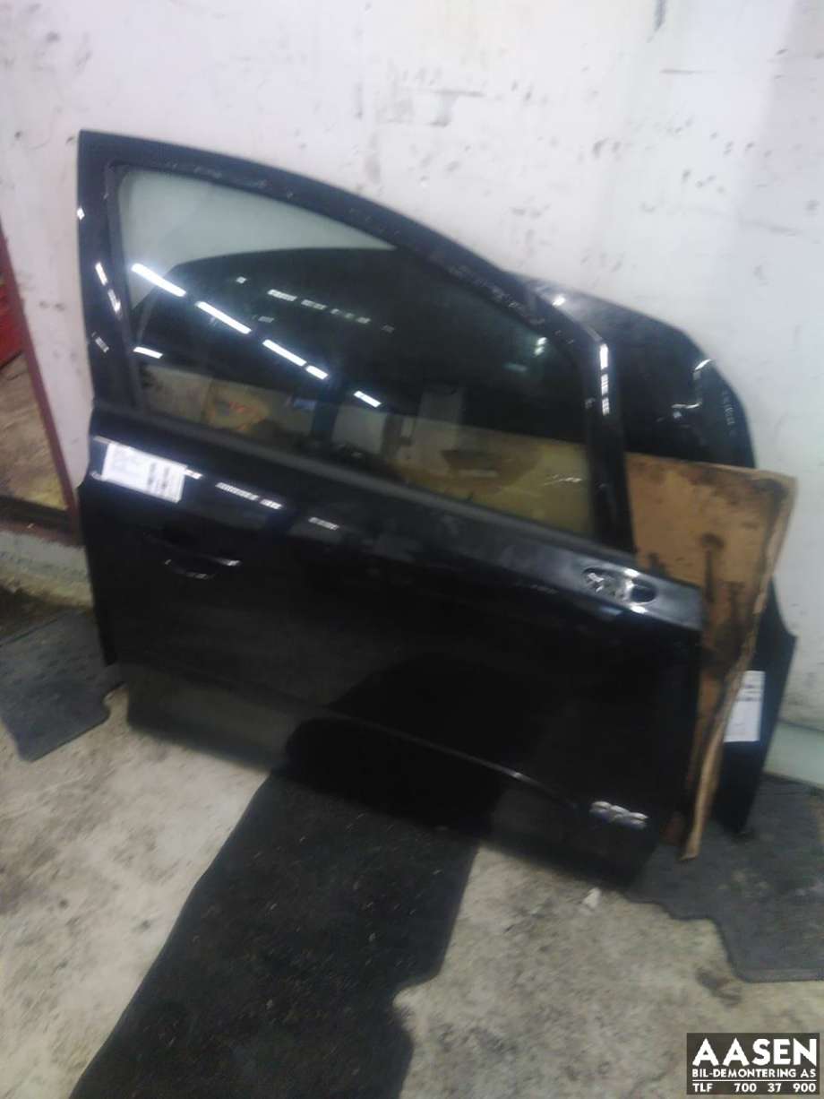 Dør høyre foran til Opel Corsa D, 2006-2014  